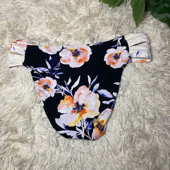 Handmade | Juniors lavender floral bikini bottom NWOT - Picture 4 of 6